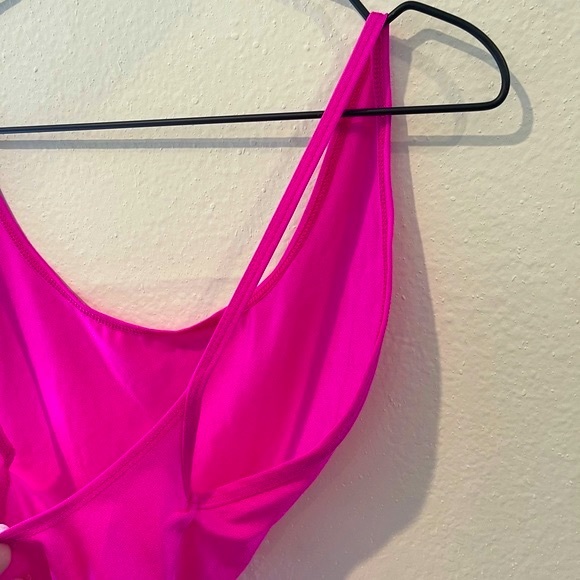 Laina Rauma pink spaghetti strap thong swimsuit Sm - Picture 3 of 14